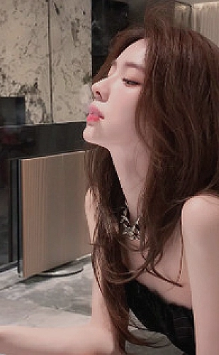 《我的好媳妇儿》dj版歌词：感激也需要双向表达